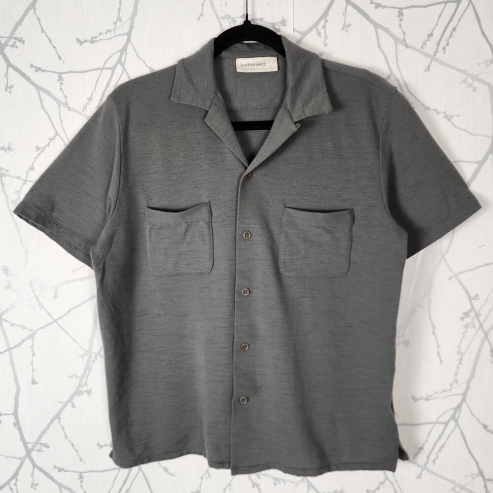 Icebreaker Gray 100% Wool Jersey Short Sleeve Camp Shirt